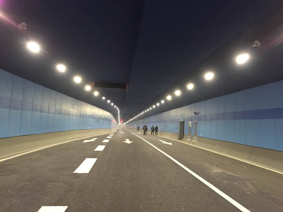 現代公路隧道裝飾板（bǎn）材（cái）——隧道防火板