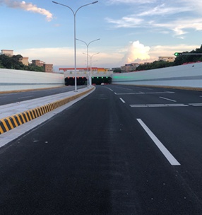 廣州新白雲國（guó）際機場第二高速公路隧道